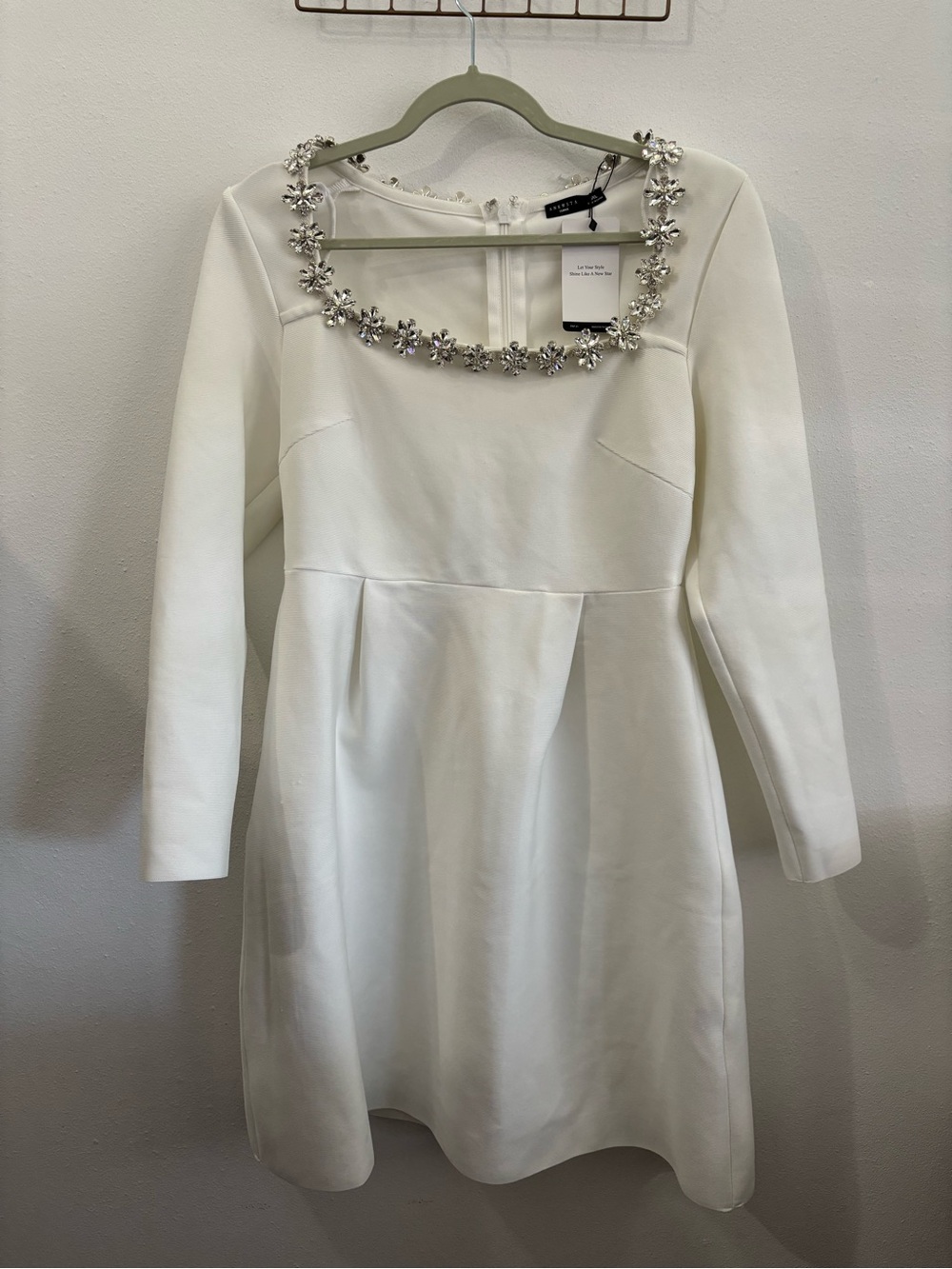 Anewsta Plus Size Women Clasic White Long Sleeve fitted A-line short dress